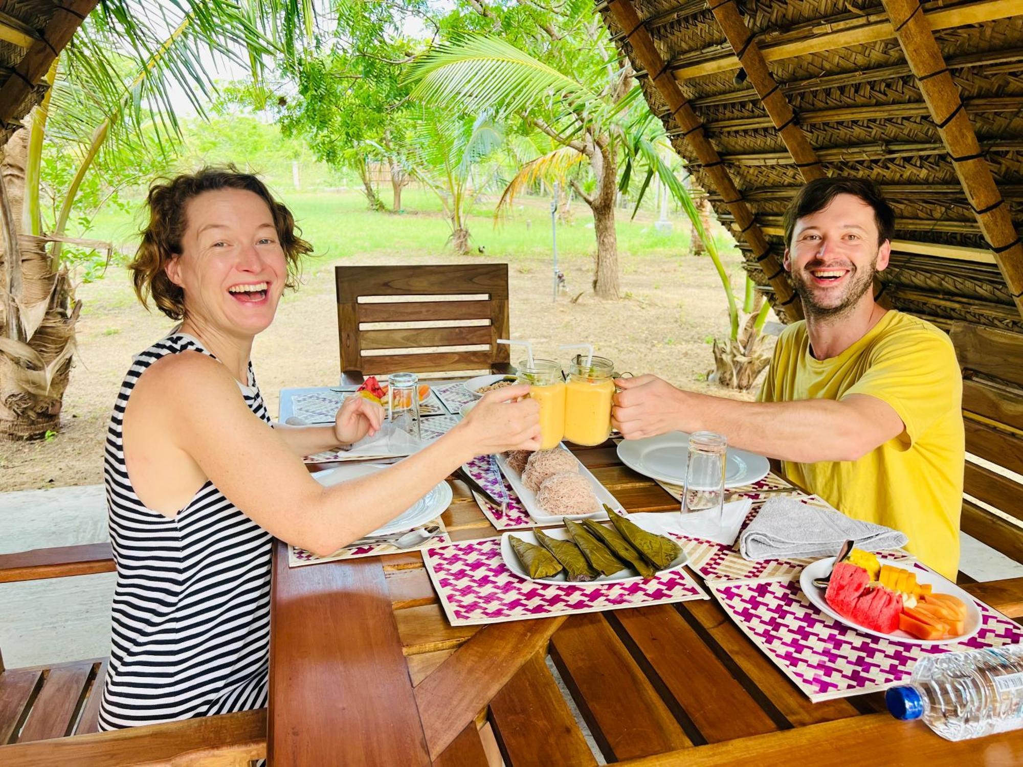 Kingfisher Beach Resort-Yala Kirinda  Ngoại thất bức ảnh