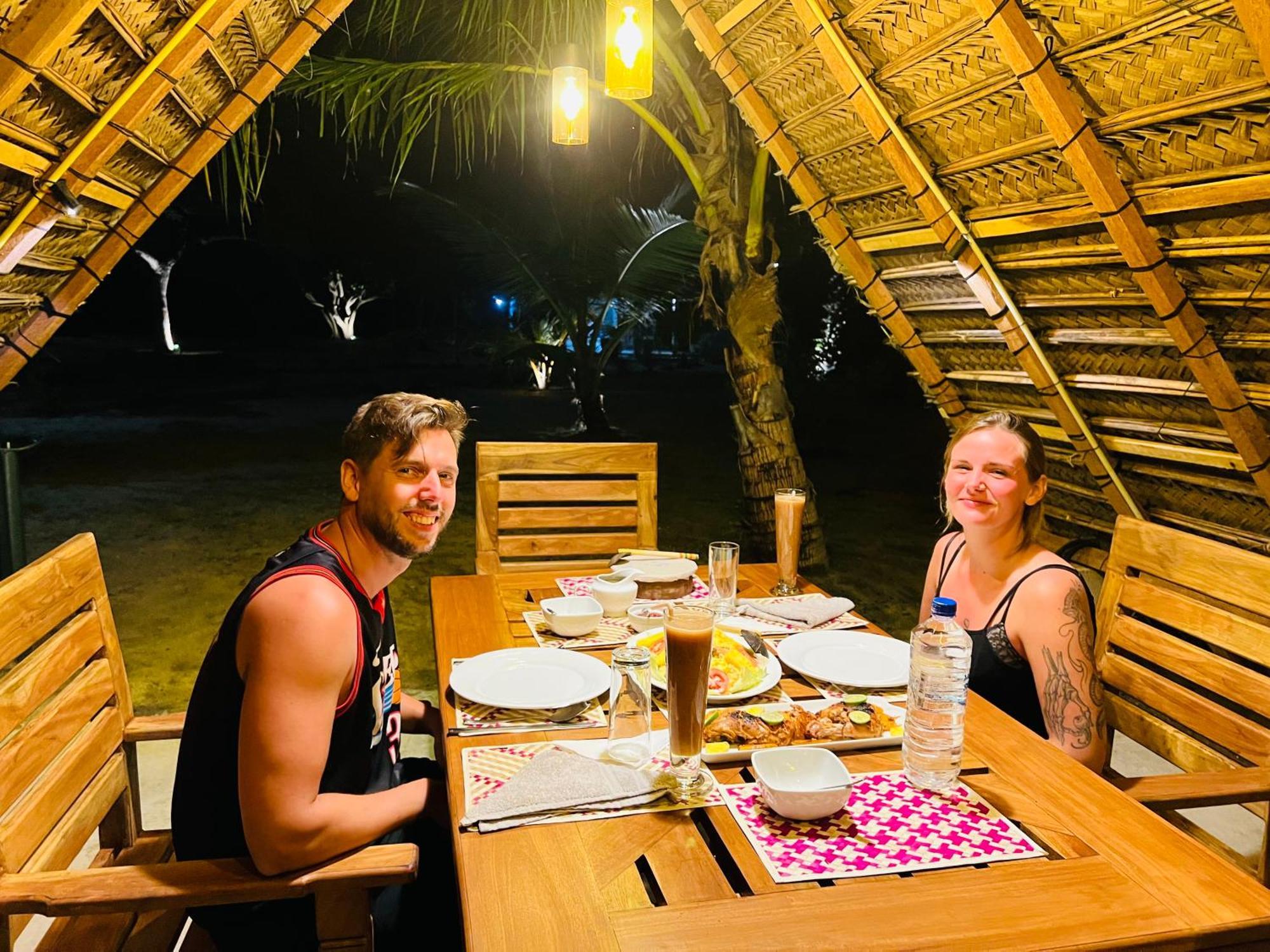 Kingfisher Beach Resort-Yala Kirinda  Ngoại thất bức ảnh