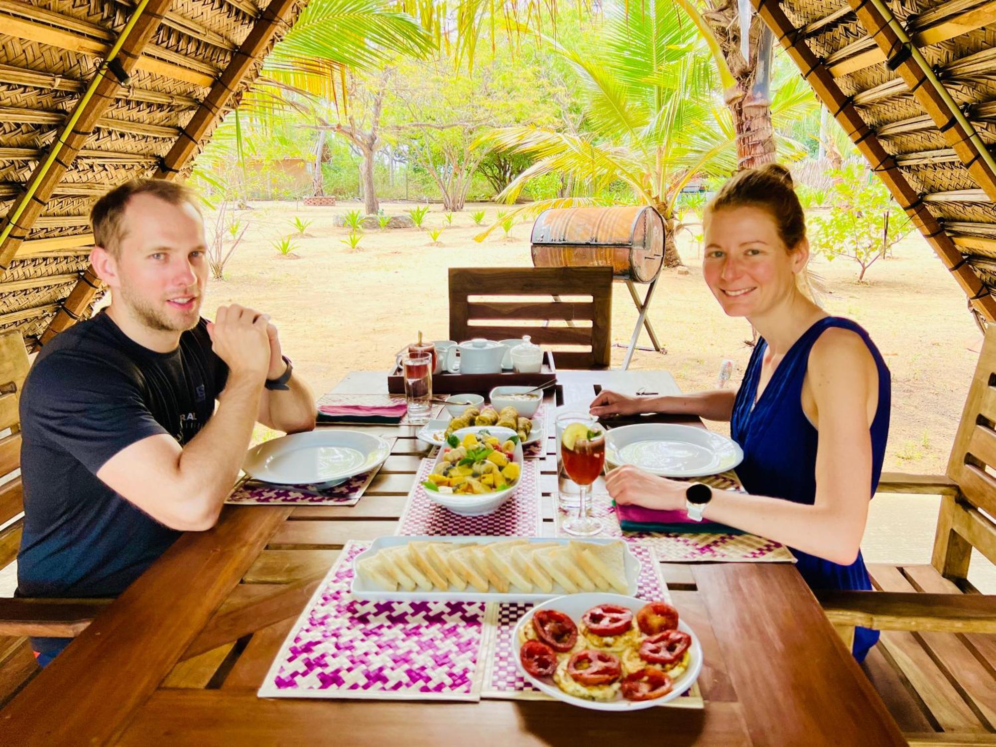Kingfisher Beach Resort-Yala Kirinda  Ngoại thất bức ảnh