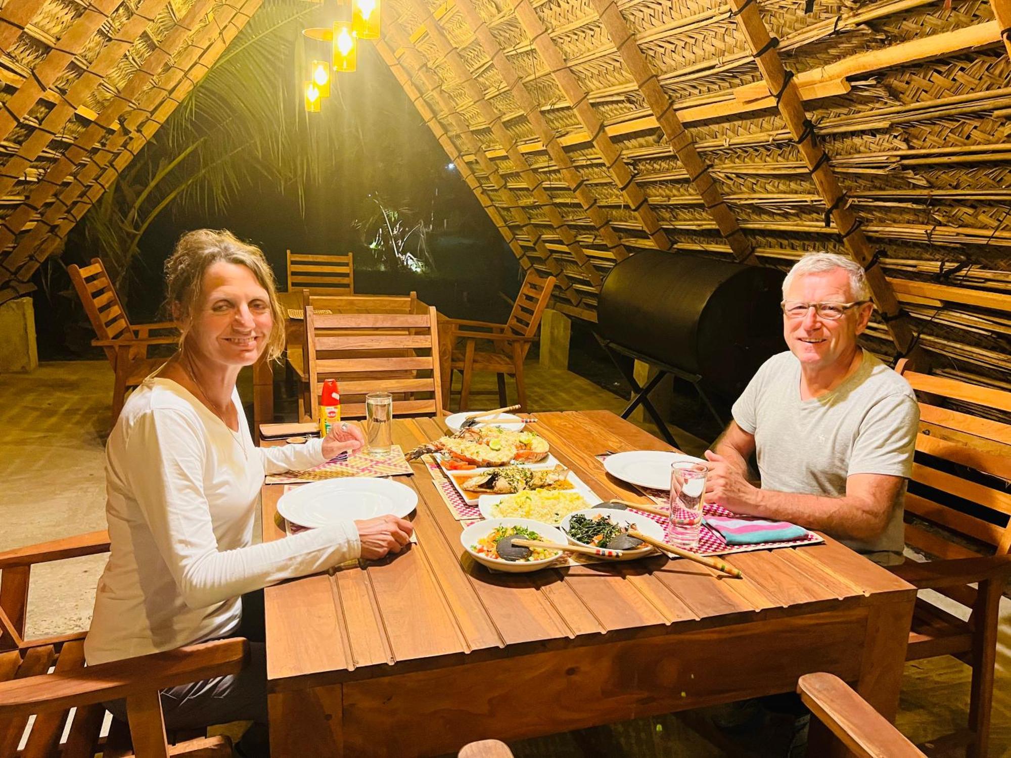 Kingfisher Beach Resort-Yala Kirinda  Ngoại thất bức ảnh